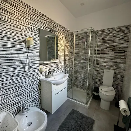 Cosy One Bedroom In - Petar 그지라