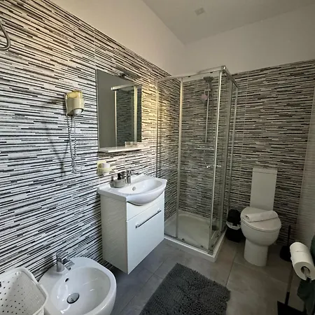 Apartment Cosy One Bedroom In - Petar *